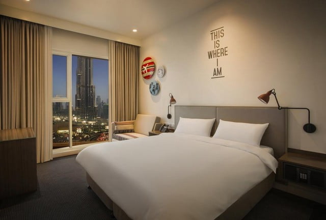 فنادق دبي مطلة ع النافورة